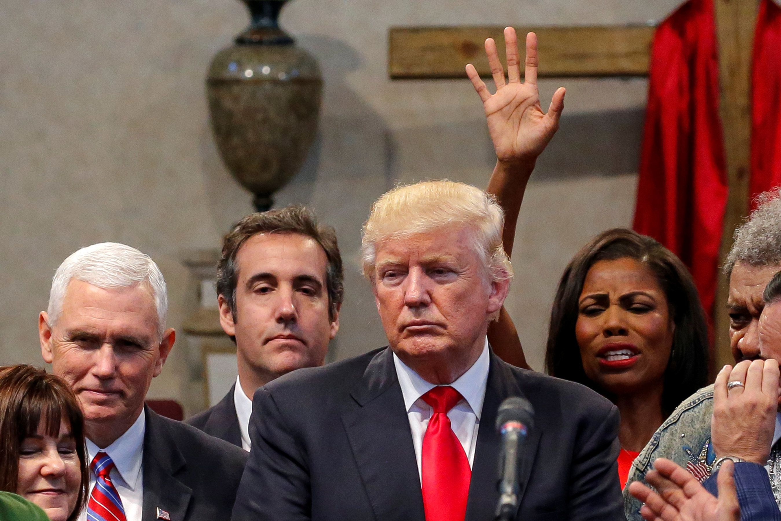 Ex-White House staffer releases tape of her firing