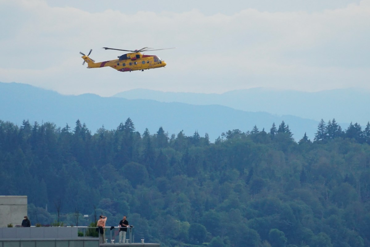 Search over Vancouver’s English Bay for missing person