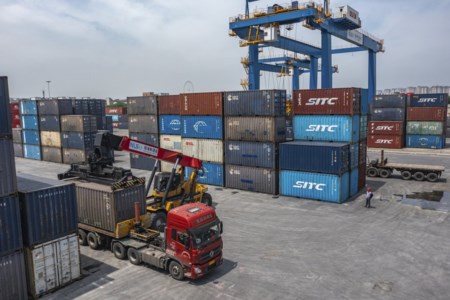 China's exports grow 7.6% in May, beating expectations despite trade tensions
