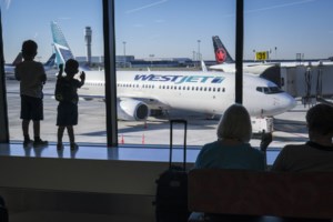 WestJet mechanics take strike off the table as two sides resume talks