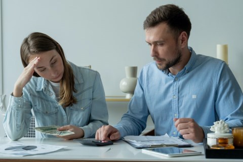 Over a quarter of Vancouver renters spend over 50% of their income on housing