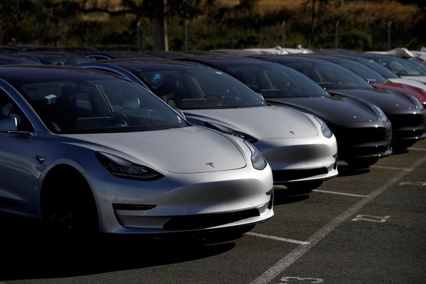 Elon Musk chokes up over most 'painful' year of his career