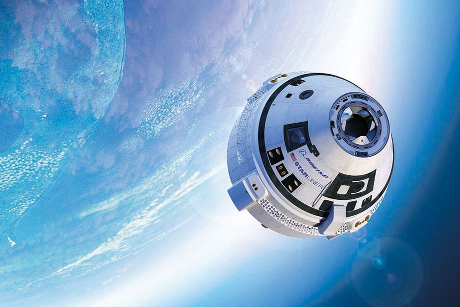 SpaceX poised to be first with astronaut flights, beating Boeing